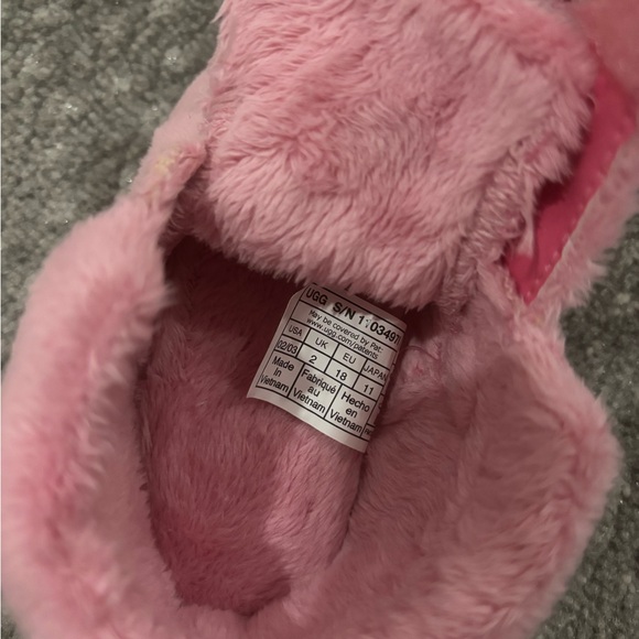 Baby UGG slipper booties - Picture 5 of 5